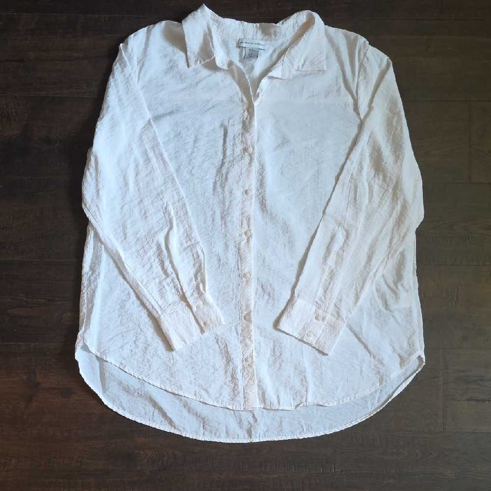 cupcakes & cashmere White Button-Up Cotton Blouse